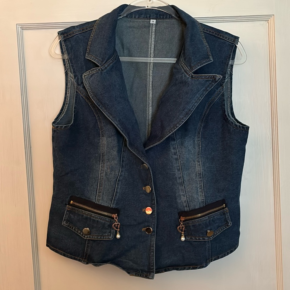 NWOT Darling Denim Vest SZ M